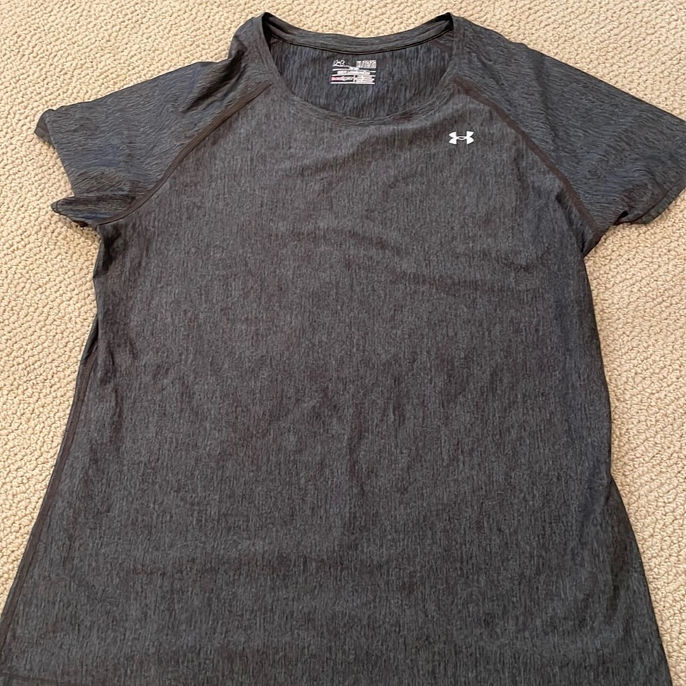 Under Armour fitted heat gear